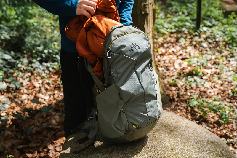 Gregory Jade 28 LT RC Rucksack in Ruby Red-3