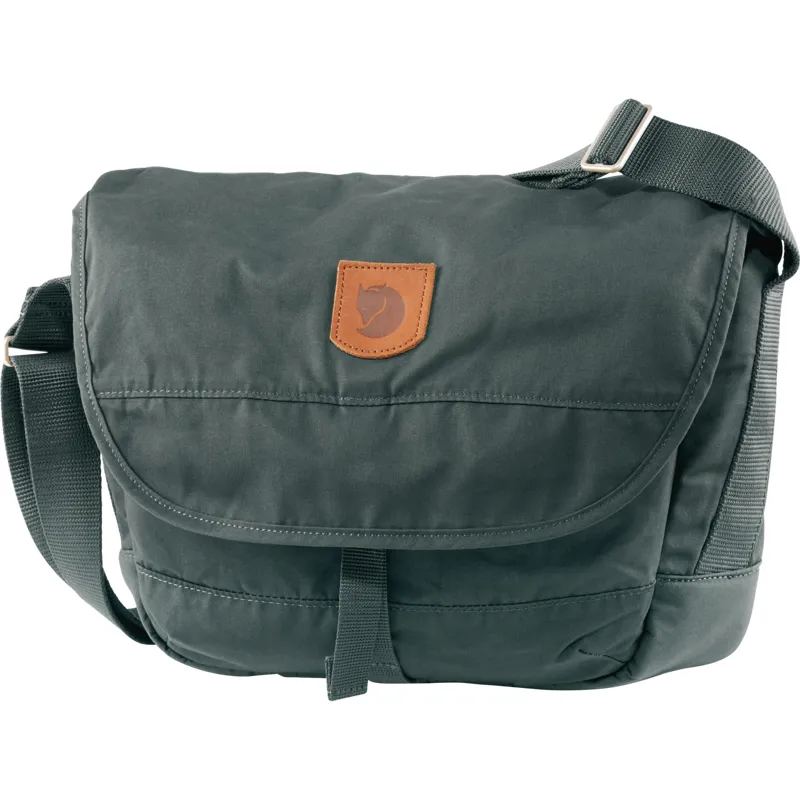 Fjallraven Greenland Shoulder Bag Small in Dusk