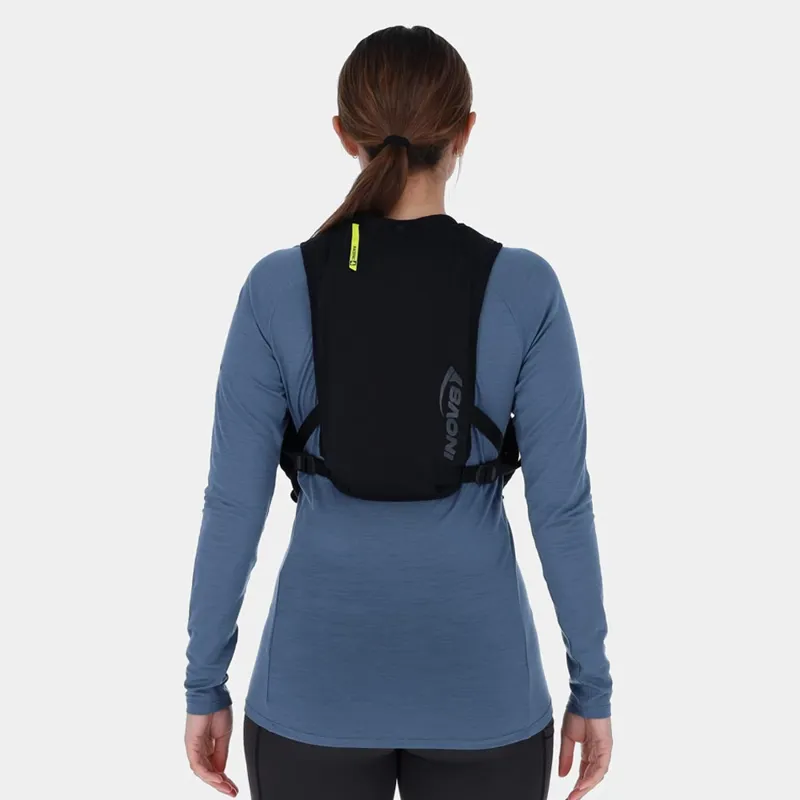 Inov8 Racepac 4 Running Vest Unisex in Black-1
