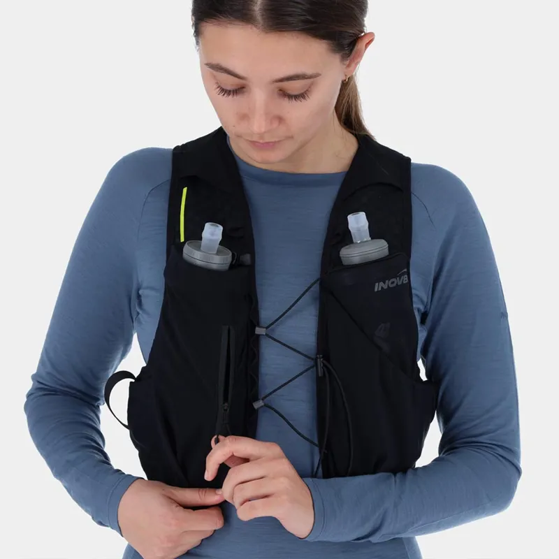 Inov8 Racepac 4 Running Vest Unisex in Black-3