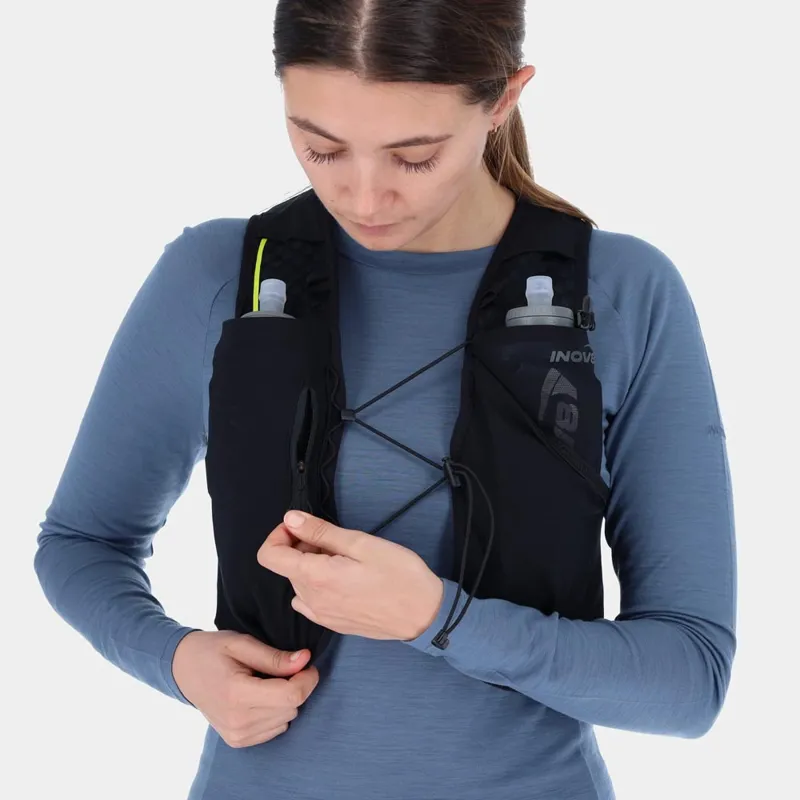 Inov8 Racepac 8 Unisex in Black-5