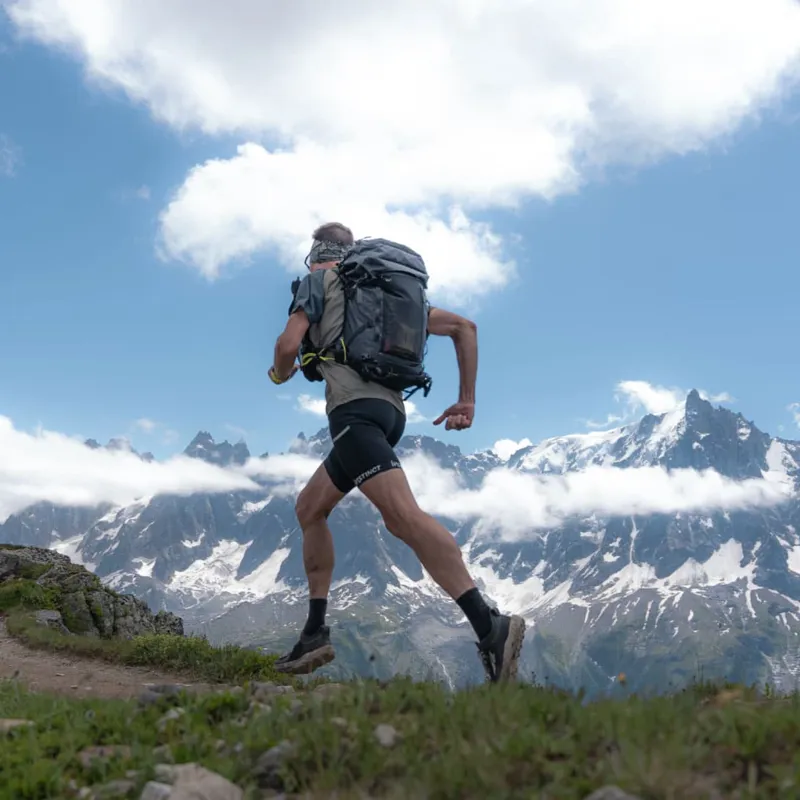 Instinct Alpi 40 Trail Running Pack with 2 x 600ml Pack-10