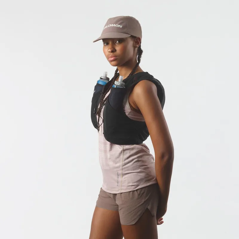 Salomon ADV Skin 5 Set Hydration Vest in Black-4