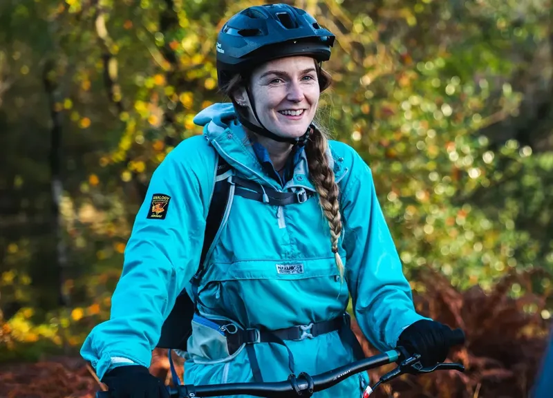 Paramo Velez Adventure Light Smock Womens in Elderberry-7