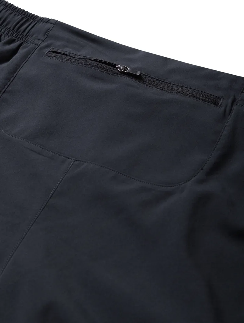Ronhill Tech 5 Inch Twin Short Mens in All Black-4