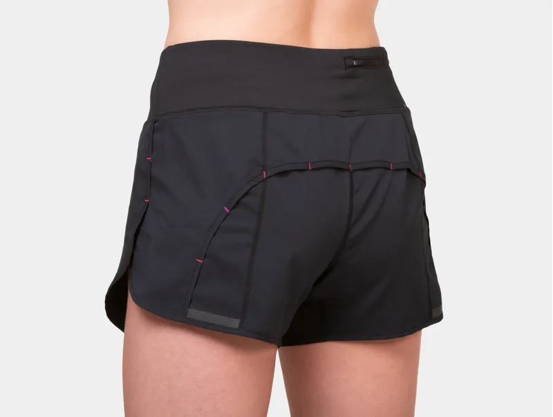 Ronhill Tech 4.5 Inch Short Womens in Black/Razzmatazz-7