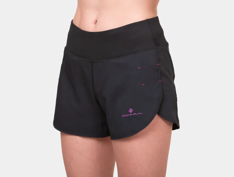 Ronhill Tech 4.5 Inch Short Womens in Black/Razzmatazz-6