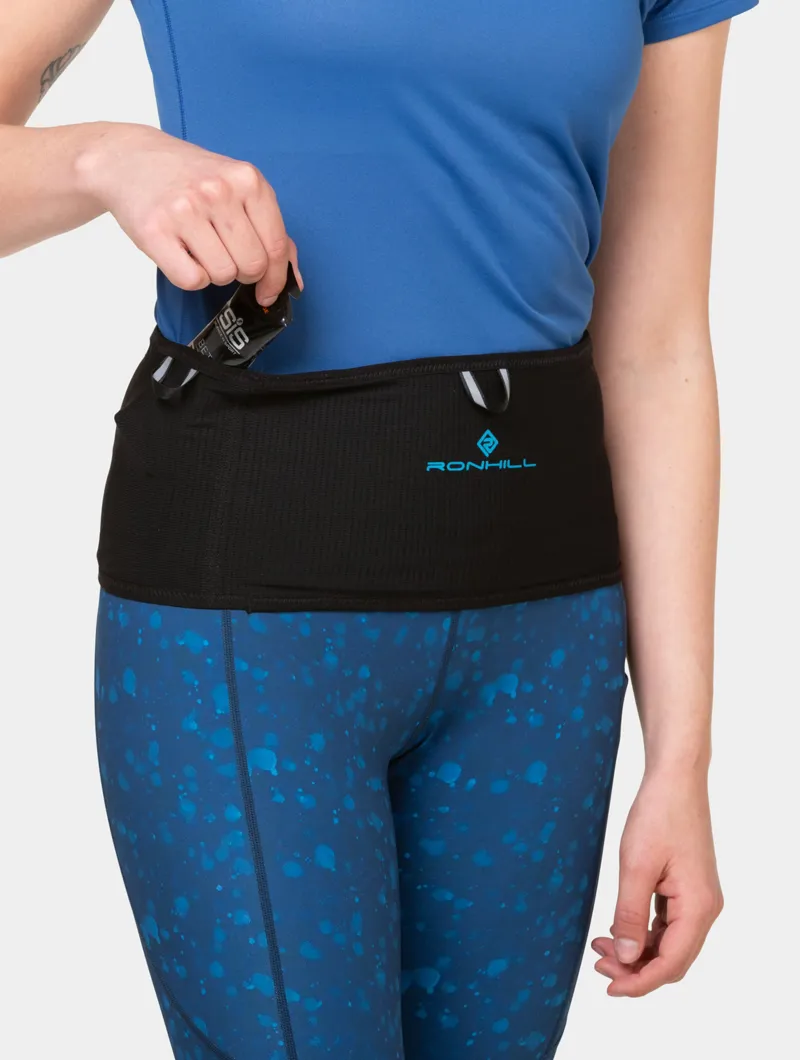Ronhill 360 Waistband in All Black-2