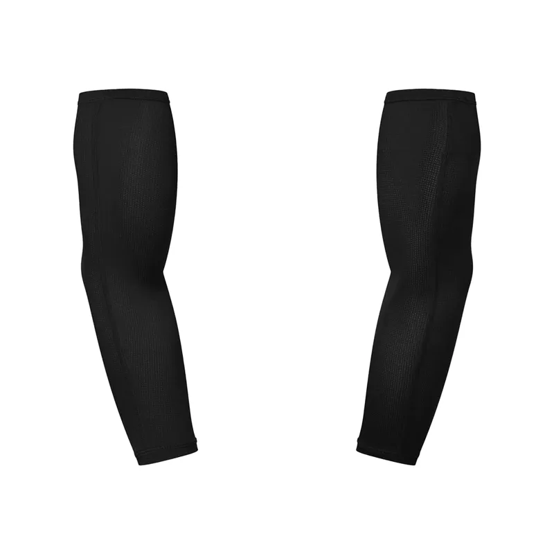 Ronhill Race Arm Sleeves in All Black-1