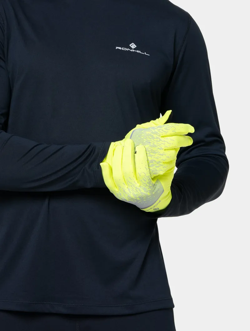 Ronhill Reflect Glove in Fluo Yellow/Reflect-5