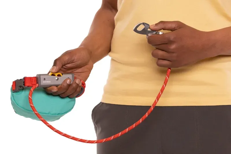 Ruffwear Hitch Hiker Leash in Aurora Teal-4