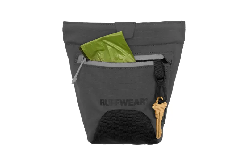 Ruffwear Treat Trader Dog Treat Pouch Medium in Granite Gray-3