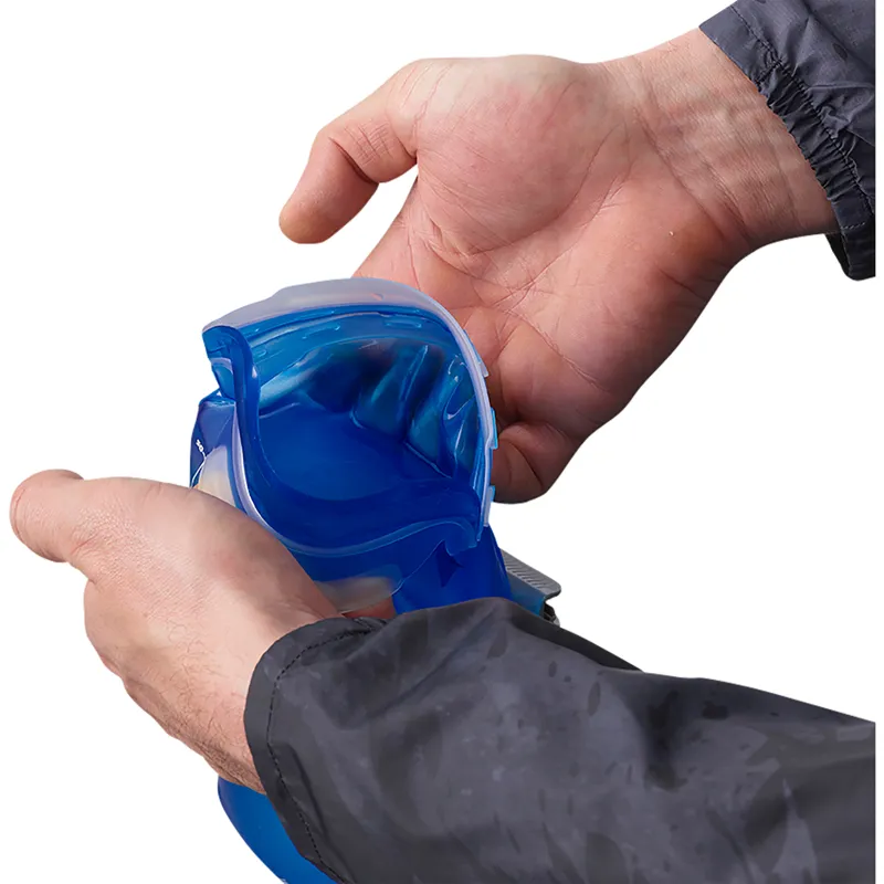 Salomon Soft Reservoir 1.5L in Clear Blue-4