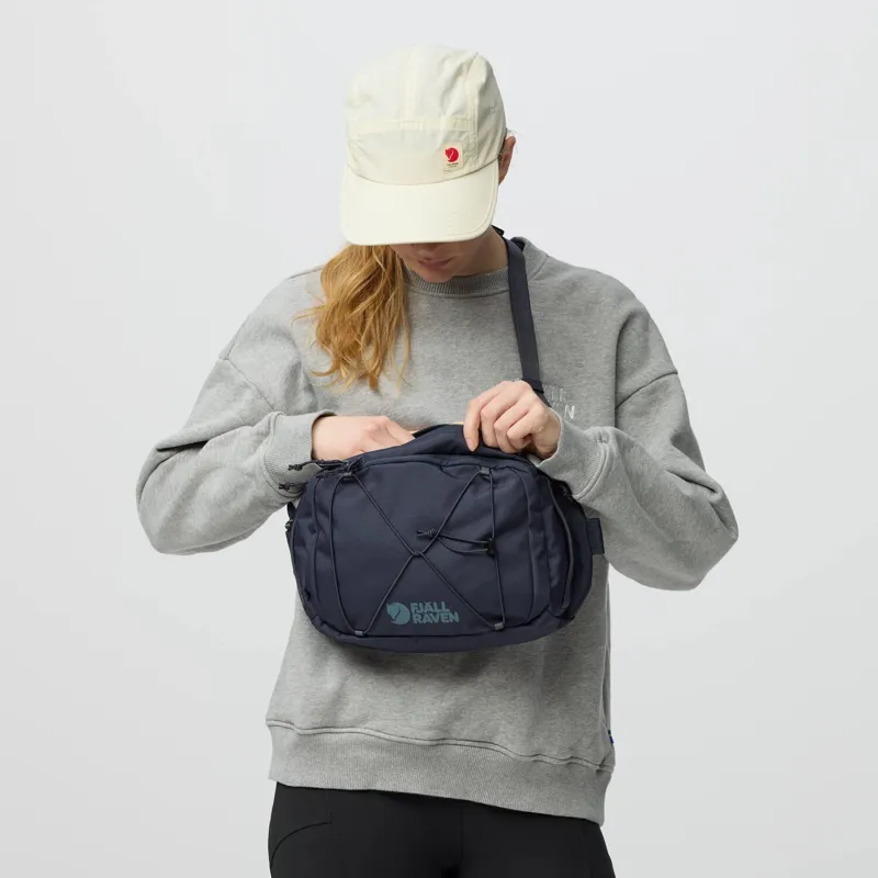 Fjallraven Skule Sling 6 in Dusty Rose-8