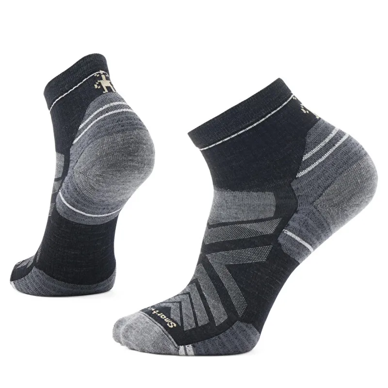 Smartwool Hike Targeted Cushion Ankle Socks Mens in Black