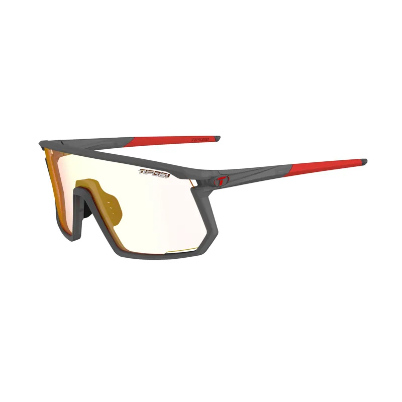 Tifosi Moab Sunglasses in Red size Medium/Large