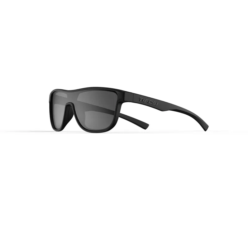 Tifosi Sizzle Sunglasses in Blackout Smoke-4