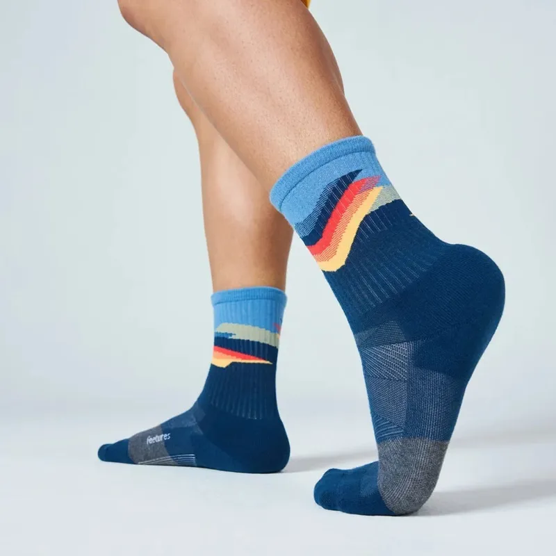 Feetures Trail Max Cushion Mini Crew Unisex in Tectonic Navy-2