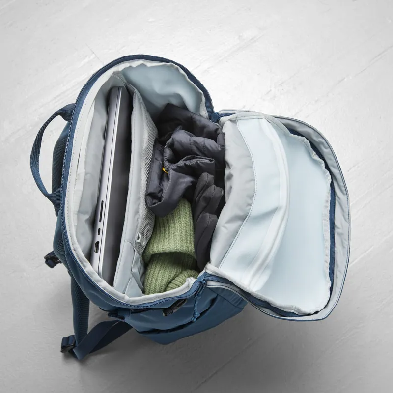 Fjallraven Ulvo 23 Daypack in Black-6