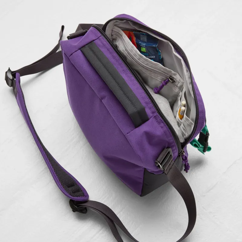Fjallraven Vardag Shoulder Bag 6 in Coal Black-9