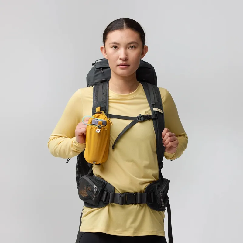 Fjallraven Abisko Bottle Pocket in Mustard Yellow-3