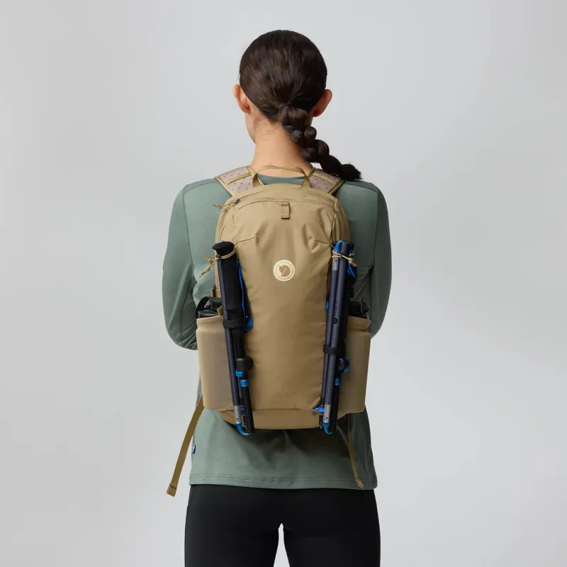 Fjallraven Abisko Softpack 16 Unisex Daypack in Navy-5