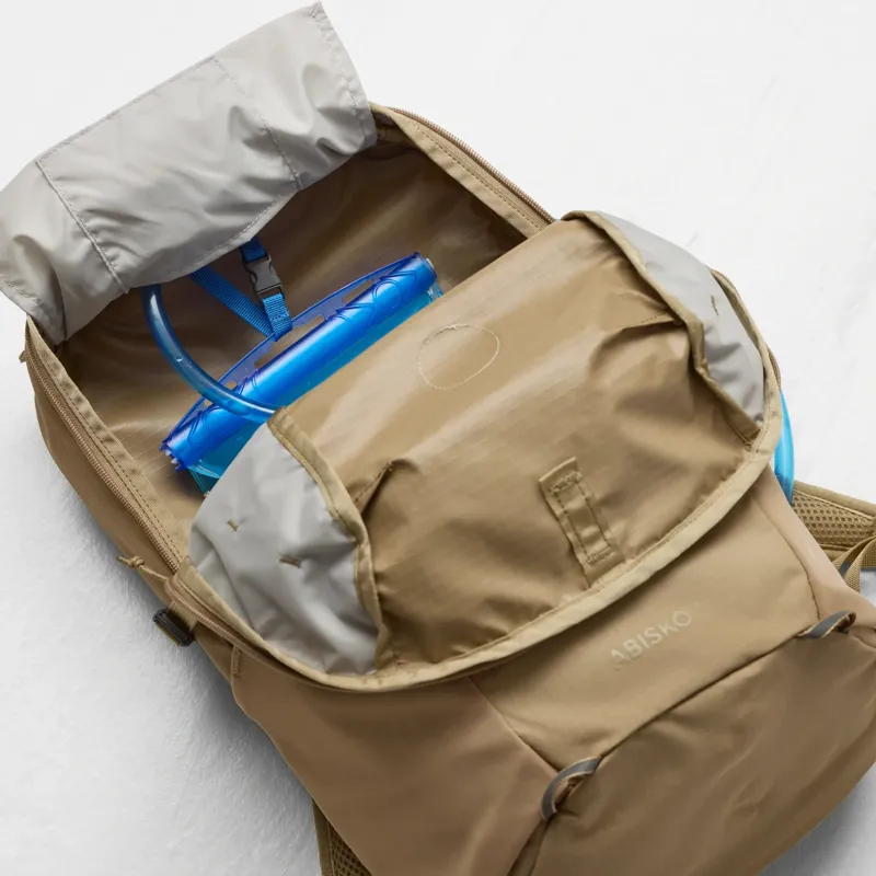 Fjallraven Abisko Softpack 16 Unisex Daypack in Navy-10