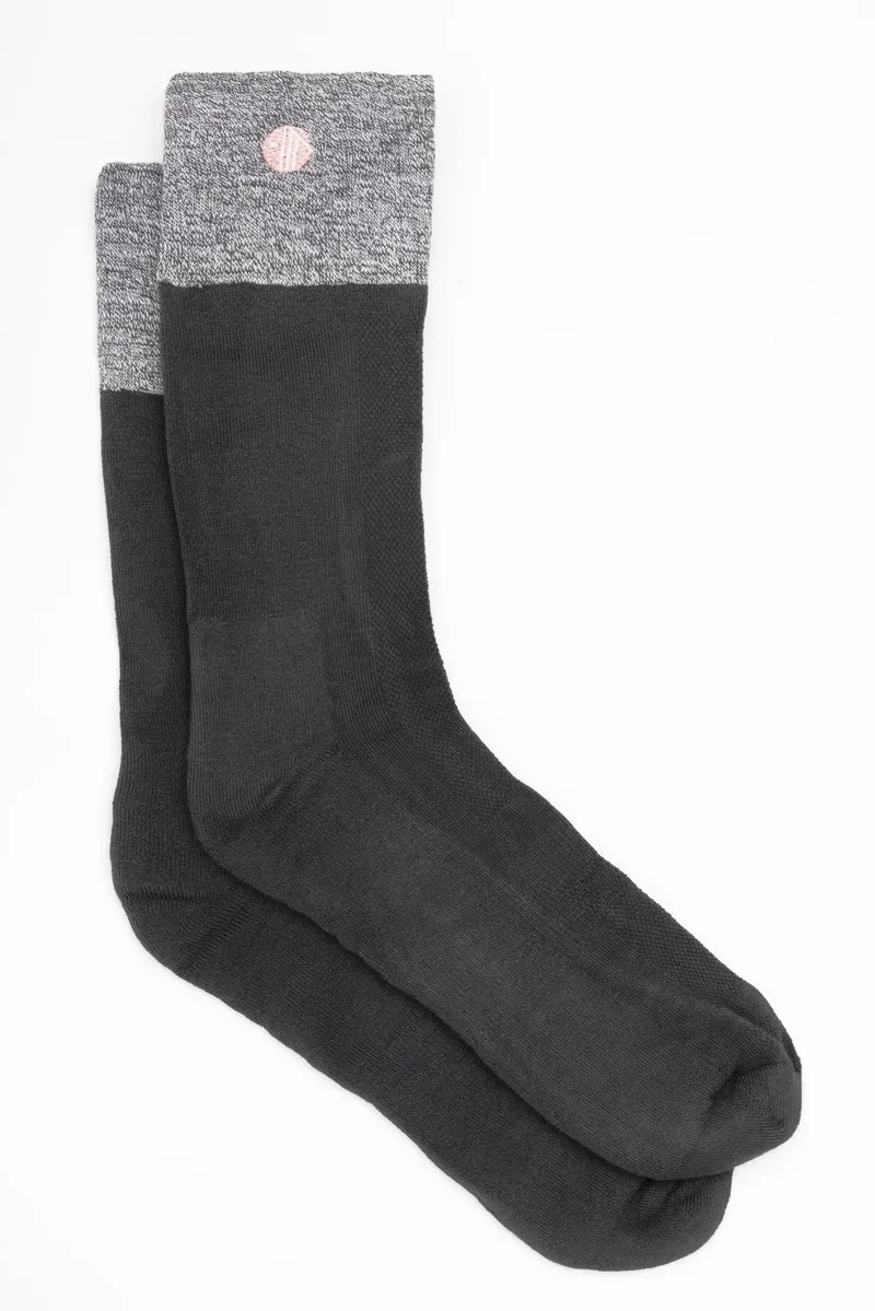 Acai Bamboo Hiking Socks Womens in Charcoal