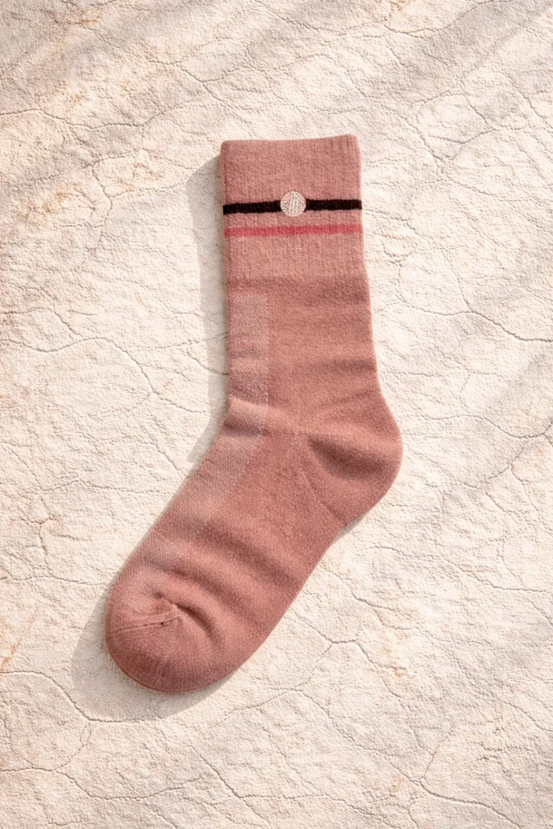 Acai Bamboo Hiking Socks Womens in Dusky Pink-1