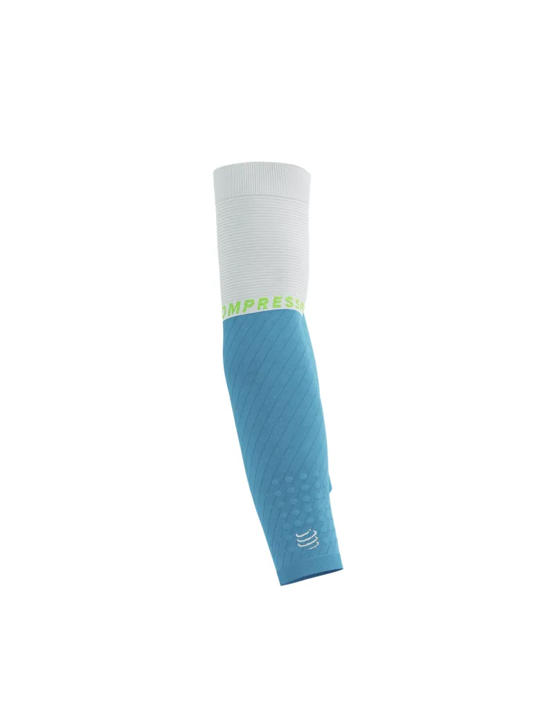 Compressport ArmForce in Norse Blue/Neon Green-2