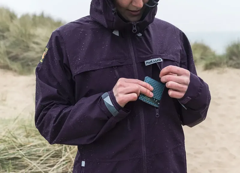 Paramo Bentu Womens Windproof Jacket in Elderberry-6