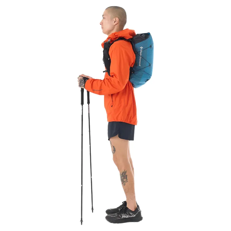 Black Diamond Distance 15 Backpack in Desert Sky-9