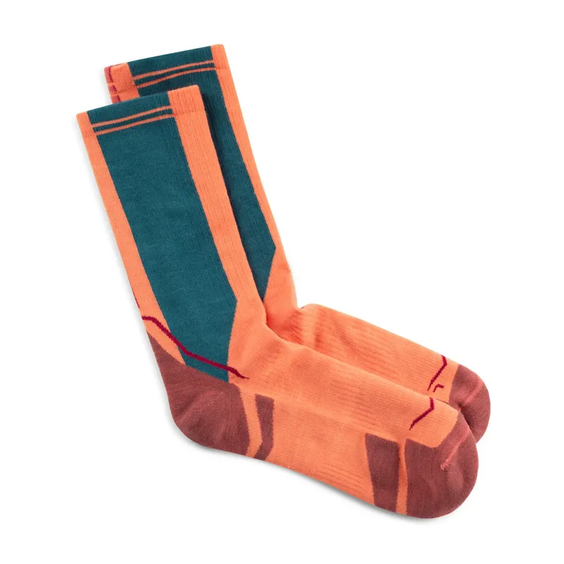 Buff Lightweight Merino Wool Crew Unisex Socks in Flamingo-1