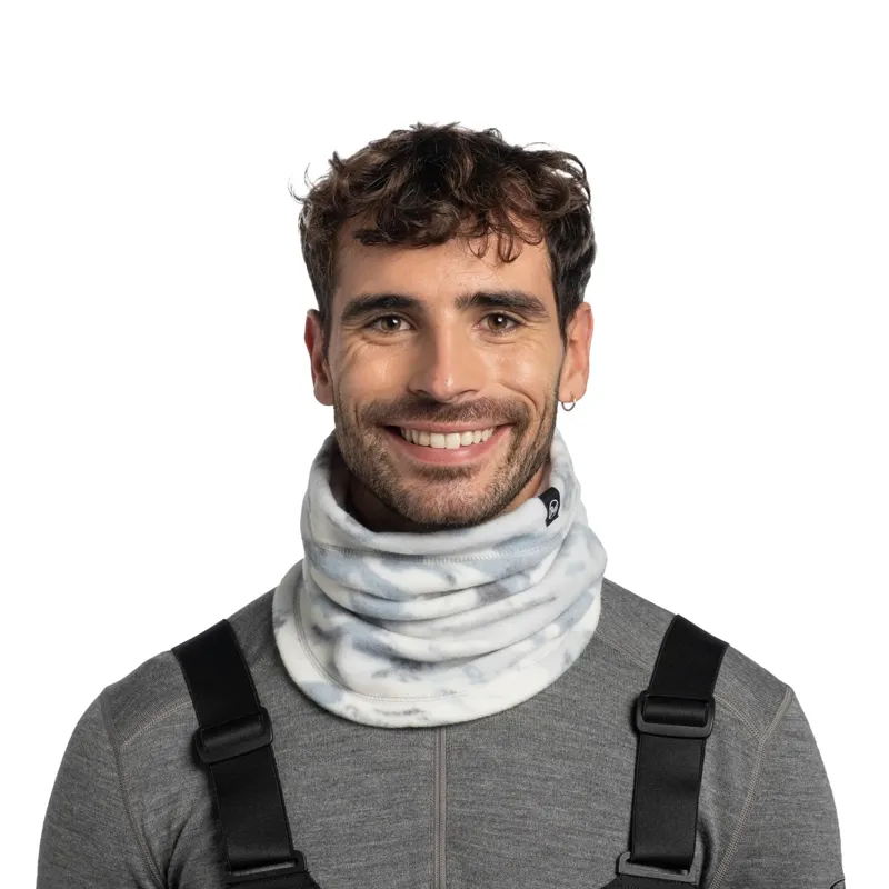 Buff Polar Prints Neckwarmer in Comat Snow-2