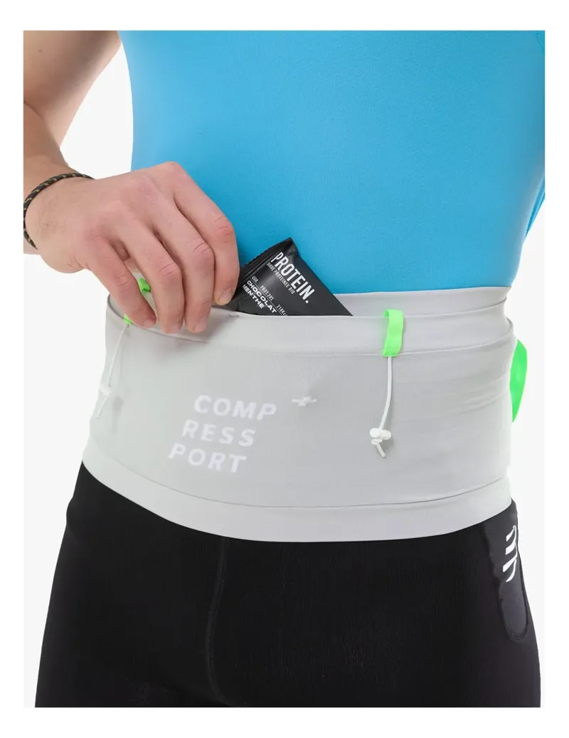 Compressport Free Belt Pro in Gray Violet/Neon Green-2