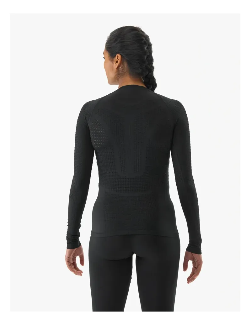 Compressport On/Off Base Layer Womens Long Sleeve Top in Black-1