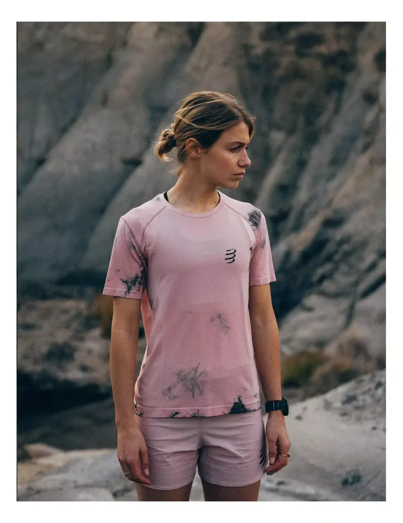 Compressport Performance SS Eat My Dust T-Shirt W in Zephyr Tie Dye-4