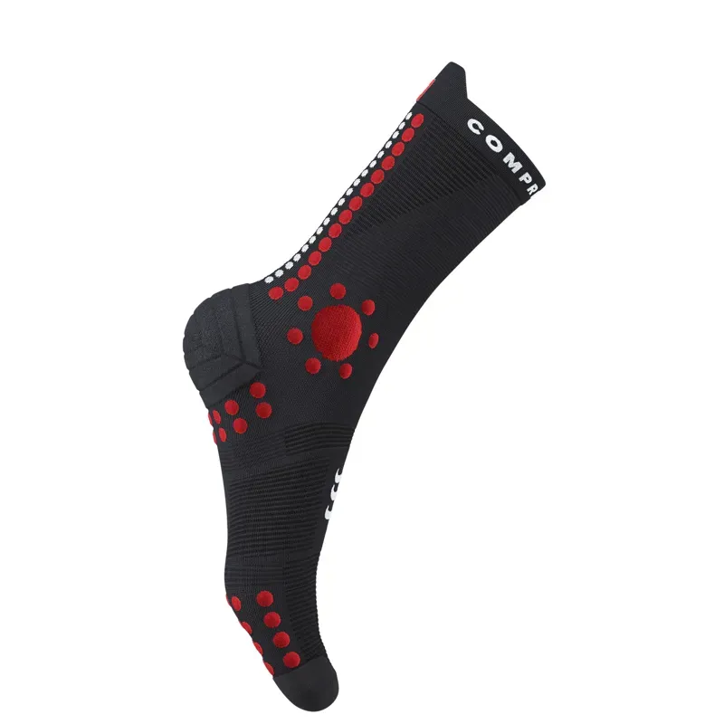 Compressport Pro Racing Socks v4.0 Trail in Black/Red-1