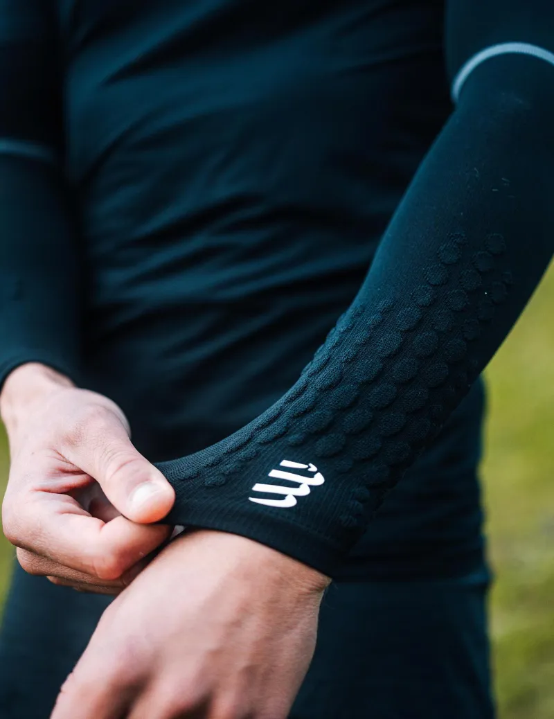 CompresSport ArmForce Ultralight Running Sleeves in Black-1