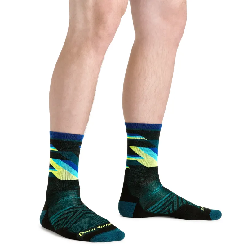 Darn Tough Bolt Micro Crew Ultra-Light Cushion Men's Sock in Black-1
