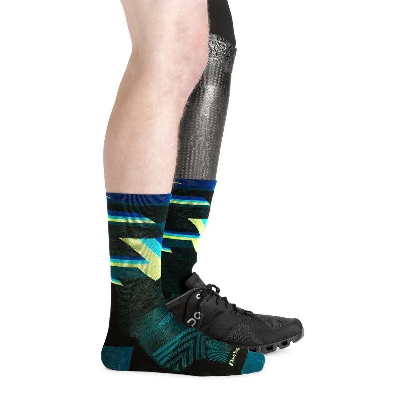 Darn Tough Bolt Micro Crew Ultra-Light Cushion Men's Sock in Black-4