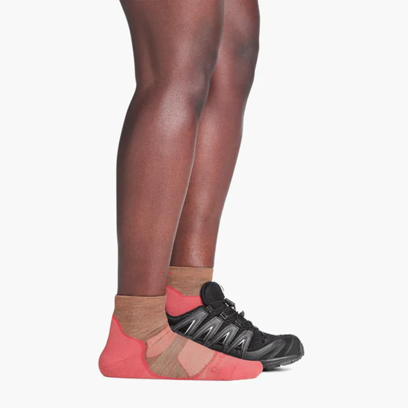 Darn Tough Light Hiker Quarter Lightweight Womens Socks in Canyon-1
