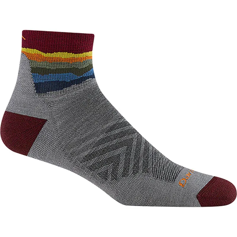 Darn Tough Run Quarter Ultra-Light Cushion Socks Mens in Skyracer Gray
