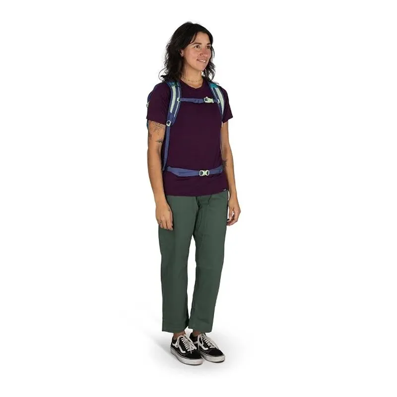 Osprey Daylite Plus Daypack in Green Belt/Green Canopy-10