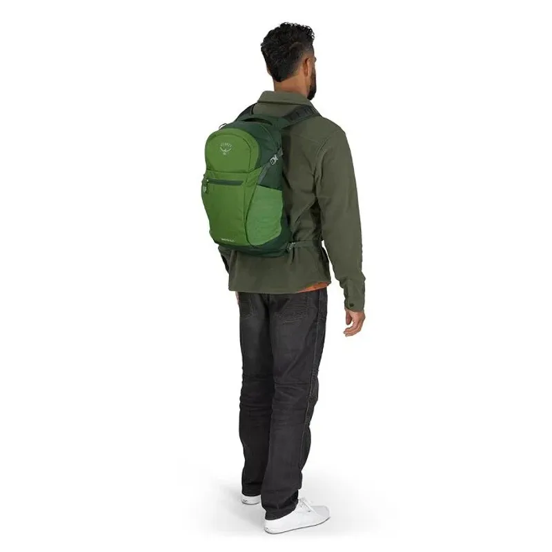 Osprey Daylite Plus Daypack in Green Belt/Green Canopy-7
