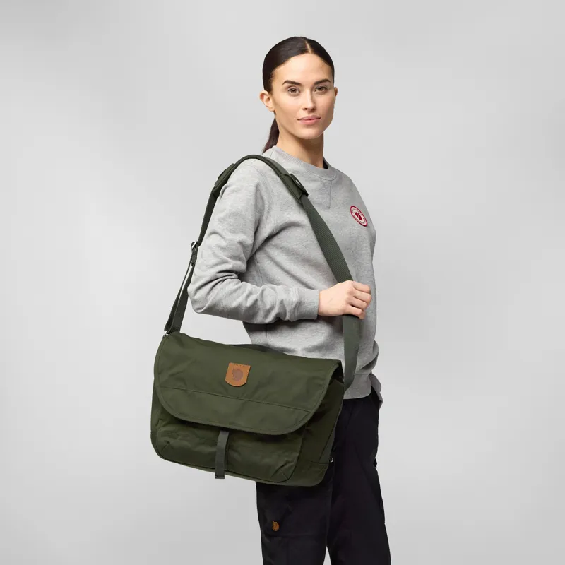 Fjallraven Greenland Shoulder Bag in Deep Forest-11