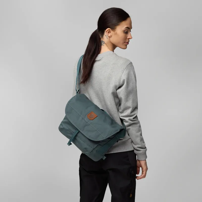 Fjallraven Greenland Shoulder Bag Small in Dusk-2