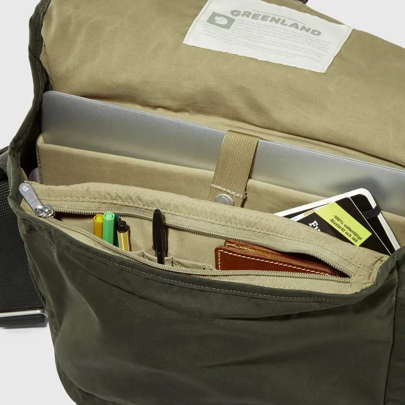 Fjallraven Greenland Shoulder Bag Small in Deep Forest-1