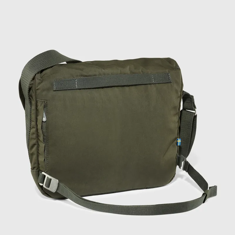 Fjallraven Greenland Shoulder Bag Small in Deep Forest-4