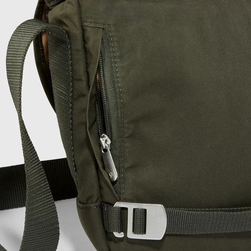 Fjallraven Greenland Shoulder Bag Small in Deep Forest-5